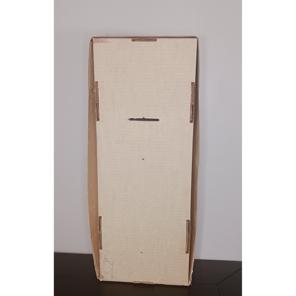 Rare Pleasant Company White Body American Girl Molly Doll Box Book Accessories - Picture 8 of 9